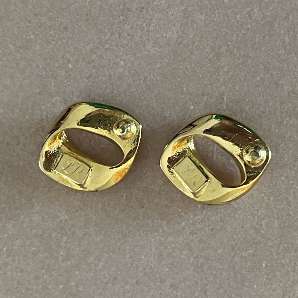 Vintage Lady Remington Twisted Loop Gold-Tone Pierced Earrings - Picture 2 of 4